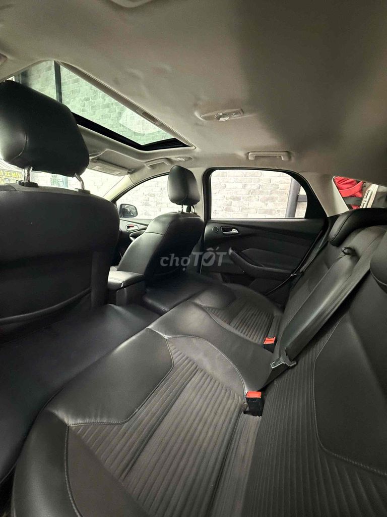 Ford Focus Комплектация S Белый