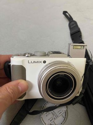 Lumix LX7 ống kính Leica chụp quay tuyệt đẹp