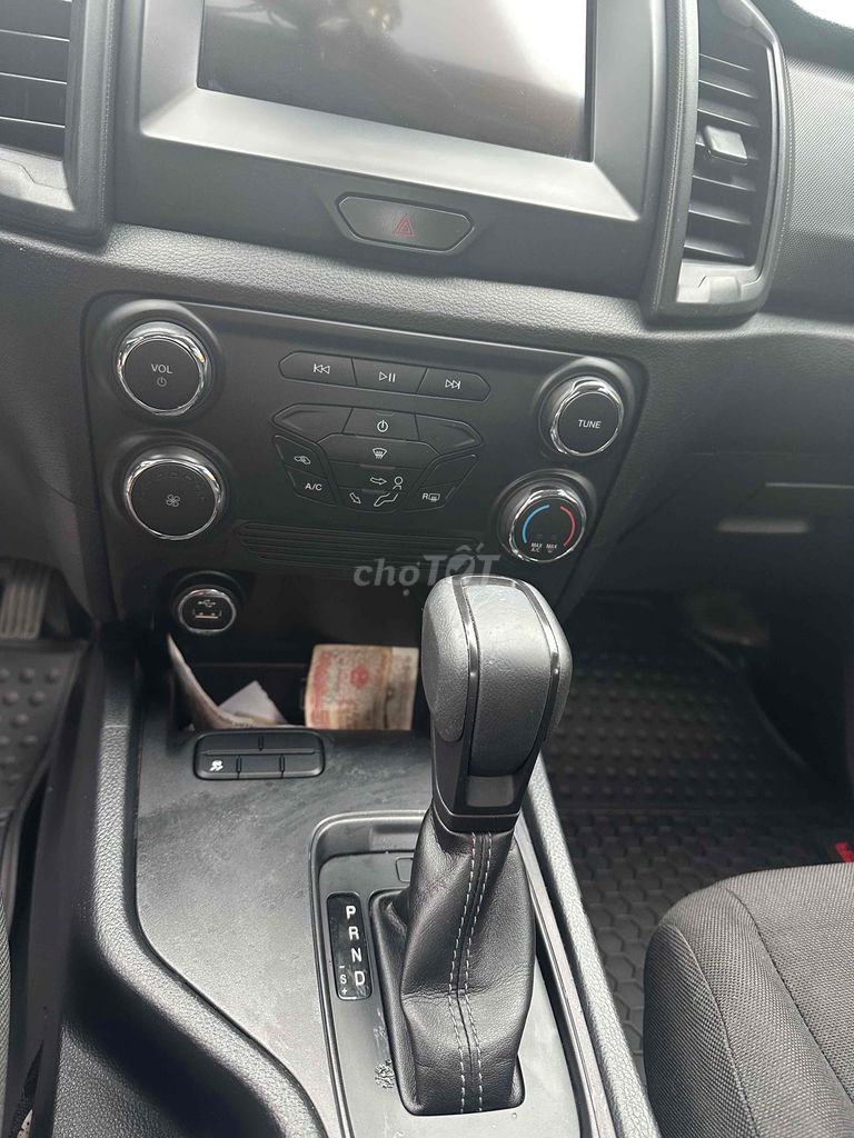 Ford Ranger 2019 XLS 2.2L 4x2 AT - 110000 km. Mua bán Ô tô tại Thành phố Thủ Dầu Một Bình Dương được đăng bởi Lưu Cường hình 7