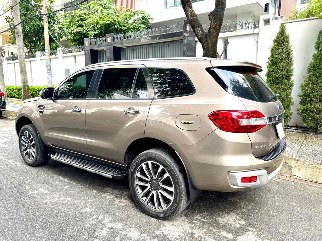 Ford Everest 1/2020 Titanium 4x2 AT - 122000 km. Mua bán Ô tô tại Quận Bình Tân Tp Hồ Chí Minh được đăng bởi A Đại hình 7