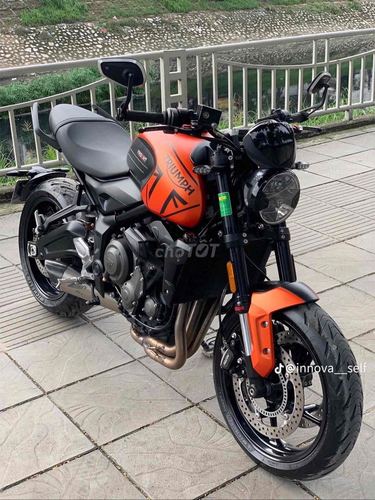Triumph Trident 660 bô zart xịn-xe lướt mới keng. Mua bán Xe máy tại Quận Cầu Giấy Hà Nội được đăng bởi Tong motor xe may hình 6
