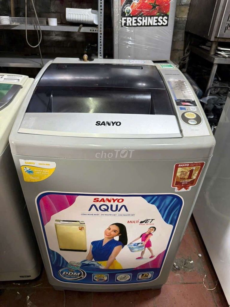 Máy giặt Sanyo 8kg cửa trên Xám tiết kiệm điện. Mua bán Máy giặt tại Quận 7 Tp Hồ Chí Minh được đăng bởi Điện Lạnh Giá Tốt hình 1
