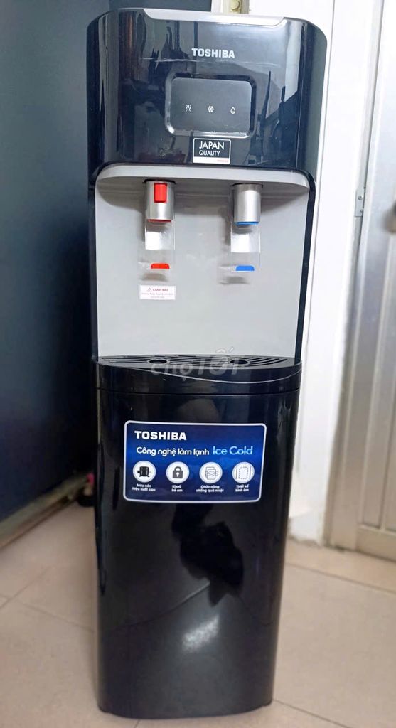 Máy nước nóng lạnh Toshiba W1669BV Đen-mới 99%. . Mua bán Nội thất, đồ gia dụng khác tại Quận Phú Nhuận Tp Hồ Chí Minh được đăng bởi Độ Trần Văn hình 1
