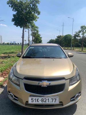 Chevrolet Cruze số sàn 1.6 LT xe gia đình dễ nuôi