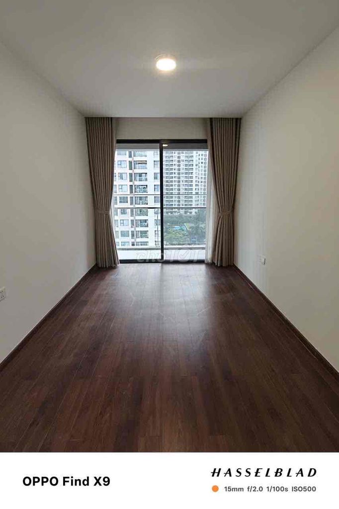 Квартира 3 спальни, 2 санузла с базовой мебелью в Akari City, фаза 2