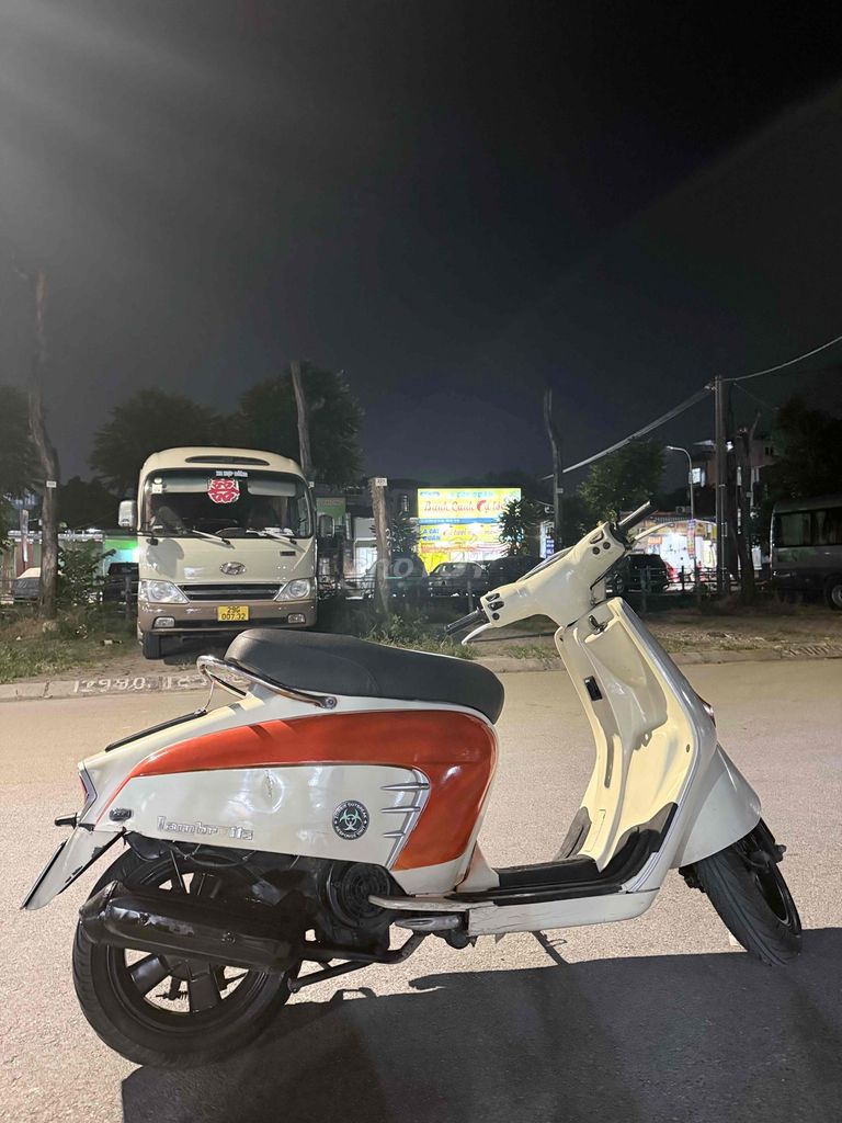 Lambretta Labretta 2013 Trắng cam