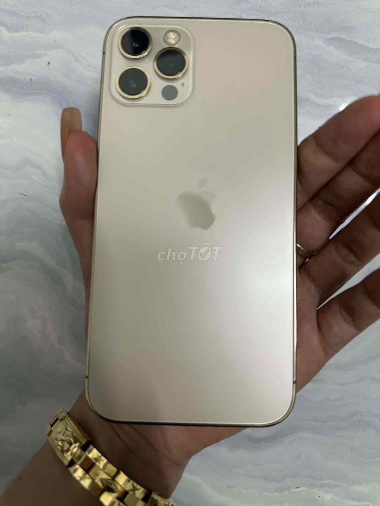 Apple iPhone 12 Pro 256GB Vàng Nhật. Mua bán Điện thoại tại Huyện Đức Trọng Lâm Đồng được đăng bởi Hoan Phan JP hình 1