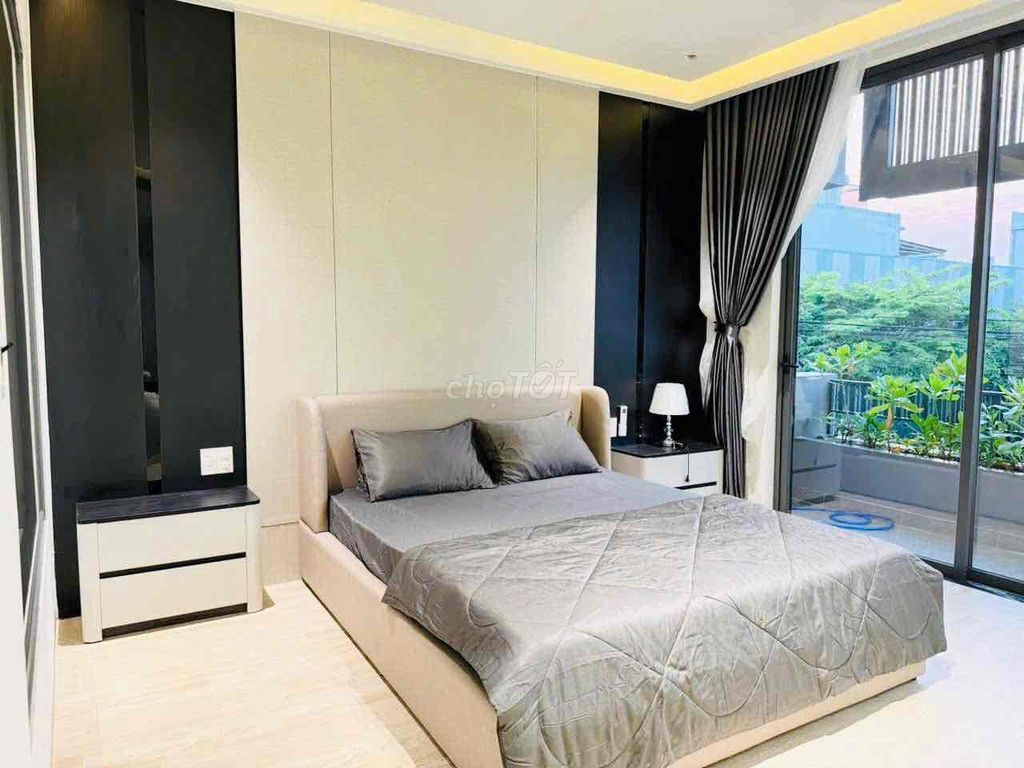 Brand-new 3-storey house with balconies in every bedroom — photo 6