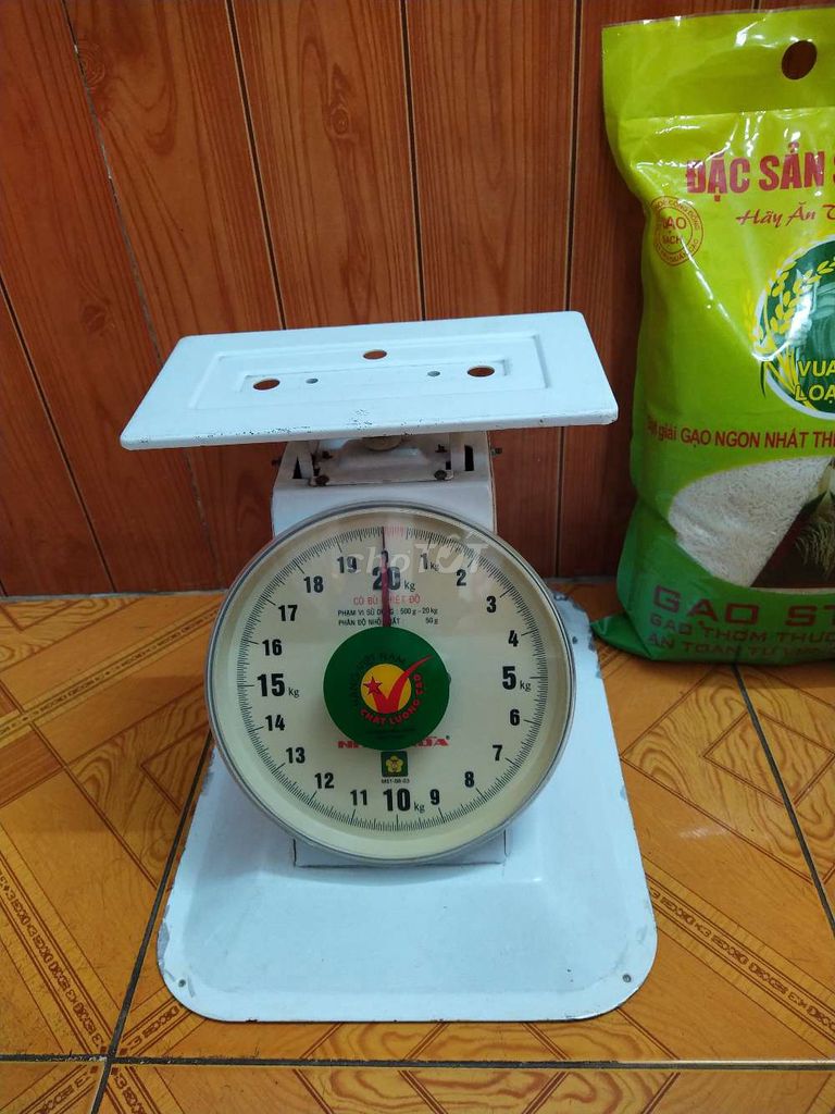 Cân trắng 20kg NHƠN HÒA zin tốt đẹp, chính xác