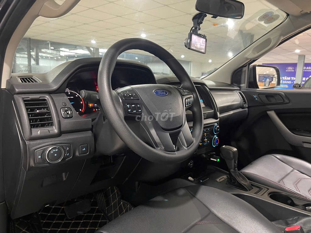 Ford Ranger XLS 4x2 AT 2021 - 84000 km. Mua bán Ô tô tại Quận Bình Tân Tp Hồ Chí Minh được đăng bởi Trần Hoàng Long hình 5