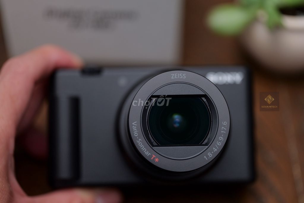 Máy ảnh Sony ZV1 Mark II 99% BH hãng 2,5 năm . Mua bán Máy ảnh, Máy quay tại Quận 3 Tp Hồ Chí Minh được đăng bởi NOVA HITECH hình 1