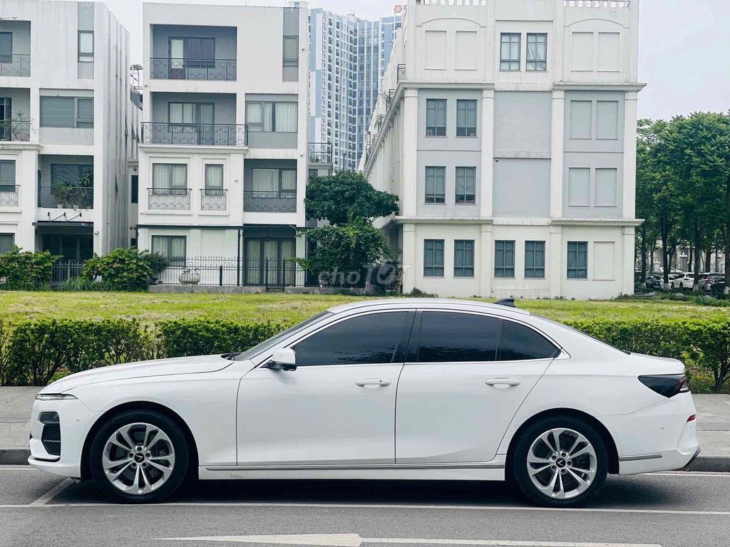 VinFast Lux A2.0 2020 Plus 2.0 AT - 50000 km