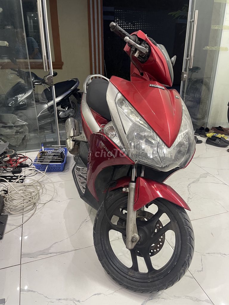 Honda Air Blade 2011 màu Đỏ. Mua bán Xe máy tại Quận Lê Chân Hải Phòng được đăng bởi Đức Phạm tuấn hình 2