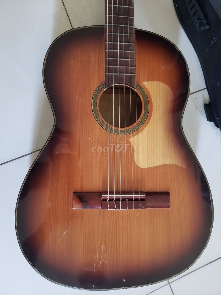 Thanh lý Guitar Classic giá rẻ