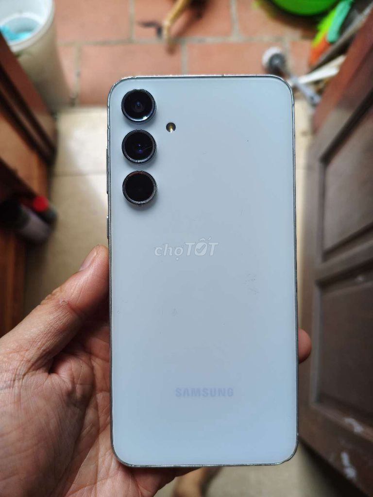 Samsung Galaxy A55 5G Trắng. Mua bán Điện thoại tại Quận Bắc Từ Liêm Hà Nội được đăng bởi Nguyễn Dũng hình 1