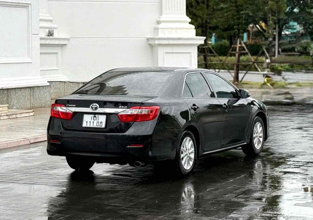 Toyota Camry 2013 2.0E - 60000 km. Mua bán Ô tô tại Quận Long Biên Hà Nội được đăng bởi Bùi Đình Thông hình 4