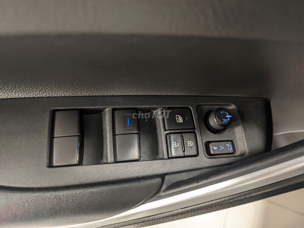 Toyota Cross 1.8V đời 2021 Odo 4 vạn 6 còn zin. Mua bán Ô tô tại Huyện Long Thành Đồng Nai được đăng bởi Lương Toyota Xe Đã Qua Sử Dụng Chính Hãng  hình 17