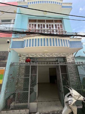 Аренда · 2 комн. · 42 м² · Quận 6, ул. Đường Bà Hom