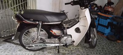 Xe máy Honda Super Dream 2009 màu nâu trắng. Mua bán Xe máy tại   được đăng bởi Phan Trung Đức hình 1