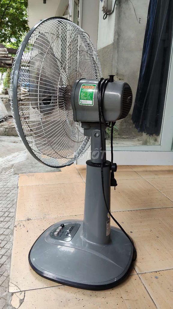 Quạt SenKo xám 200. Mua bán Quạt tại Quận Sơn Trà Đà Nẵng được đăng bởi Võ Hữu Danh  hình 1