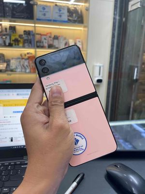 Zflip 3 Đen Vàng 98% Full chức năng. Mua bán Điện thoại tại Quận 6 Tp Hồ Chí Minh được đăng bởi Nguyễn Tất Thám