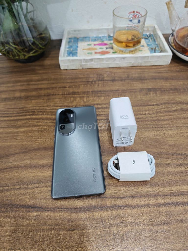 Oppo Reno 10 5G Đen 8/256 sạc 80w vooc có ship COD. Mua bán Điện thoại tại Quận Hoàng Mai Hà Nội được đăng bởi Trần Ngọc Hiếu hình 1