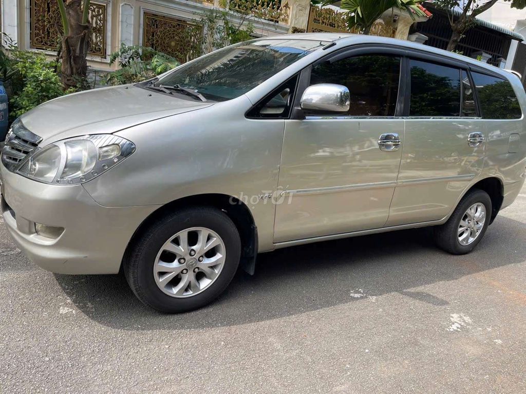Toyota Innova 2006 G - 145000 km giá rẻ. Mua bán Ô tô tại Thành phố Dĩ An Bình Dương được đăng bởi Huy Luân Auto hình 4