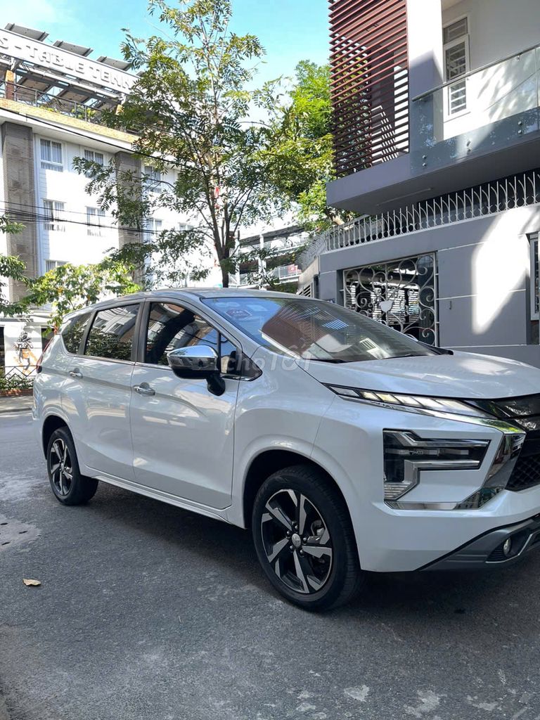 Mitsubishi Xpander 2023 AT Premium - 21000 km