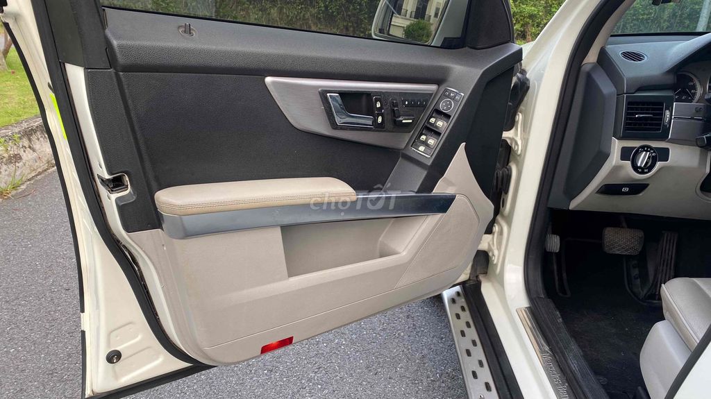 Mercedes Benz GLK ( siêu cọp ) zin 100%. Mua bán Ô tô tại Huyện Hóc Môn Tp Hồ Chí Minh được đăng bởi hiếu hình 6