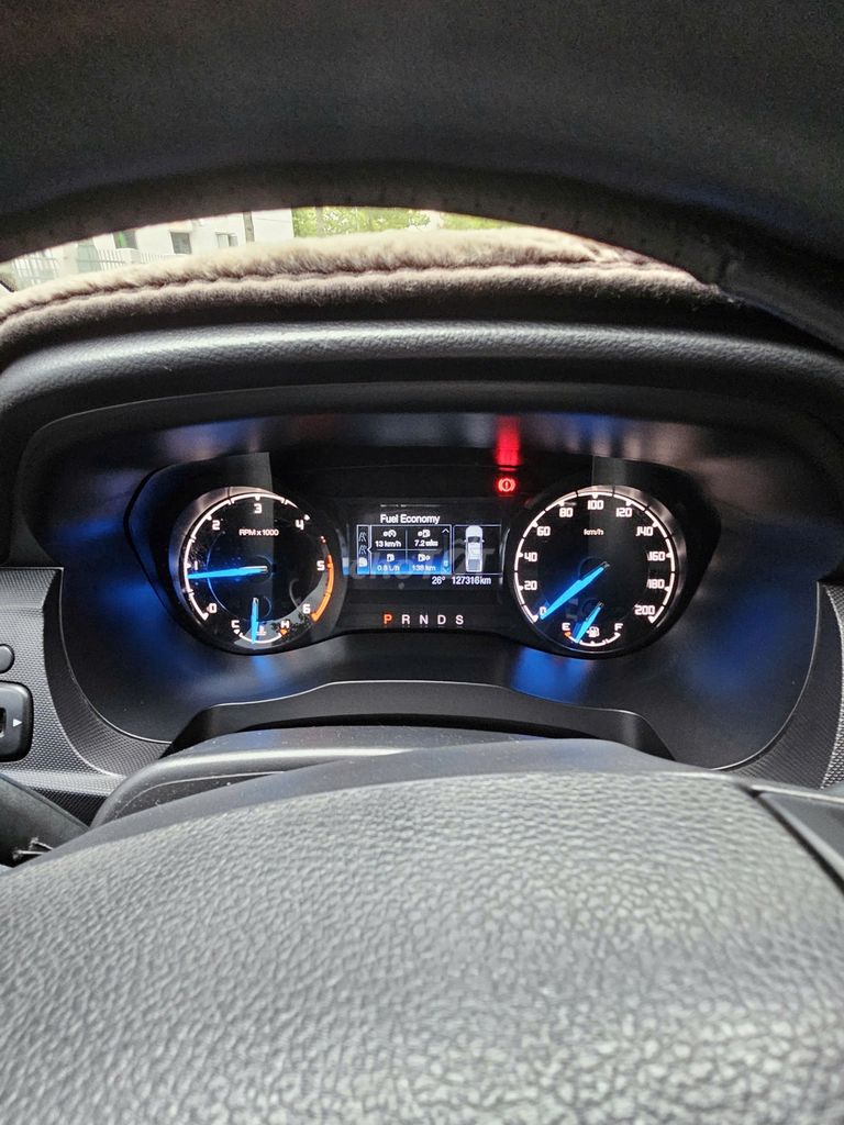 Ford Ranger 2018 XLS 2.2 4x2 AT - 127998 km. Mua bán Ô tô tại Thành phố Thủ Dầu Một Bình Dương được đăng bởi Trần Mạnh Hùng hình 6