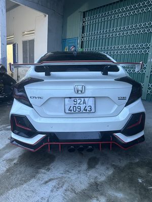 Honda Civic 2017 1.5L Vtec Turbo - 87000 km. Mua bán Ô tô tại Huyện Duy Xuyên Quảng Nam được đăng bởi win