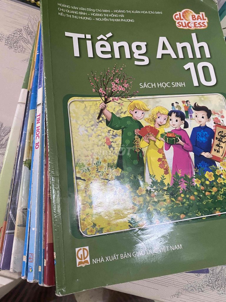 Sách Tiếng Anh 10 NXB Giáo dục VN. Mua bán Sách tại Quận Liên Chiểu Đà Nẵng được đăng bởi Tên chưa cung cấp hình 1