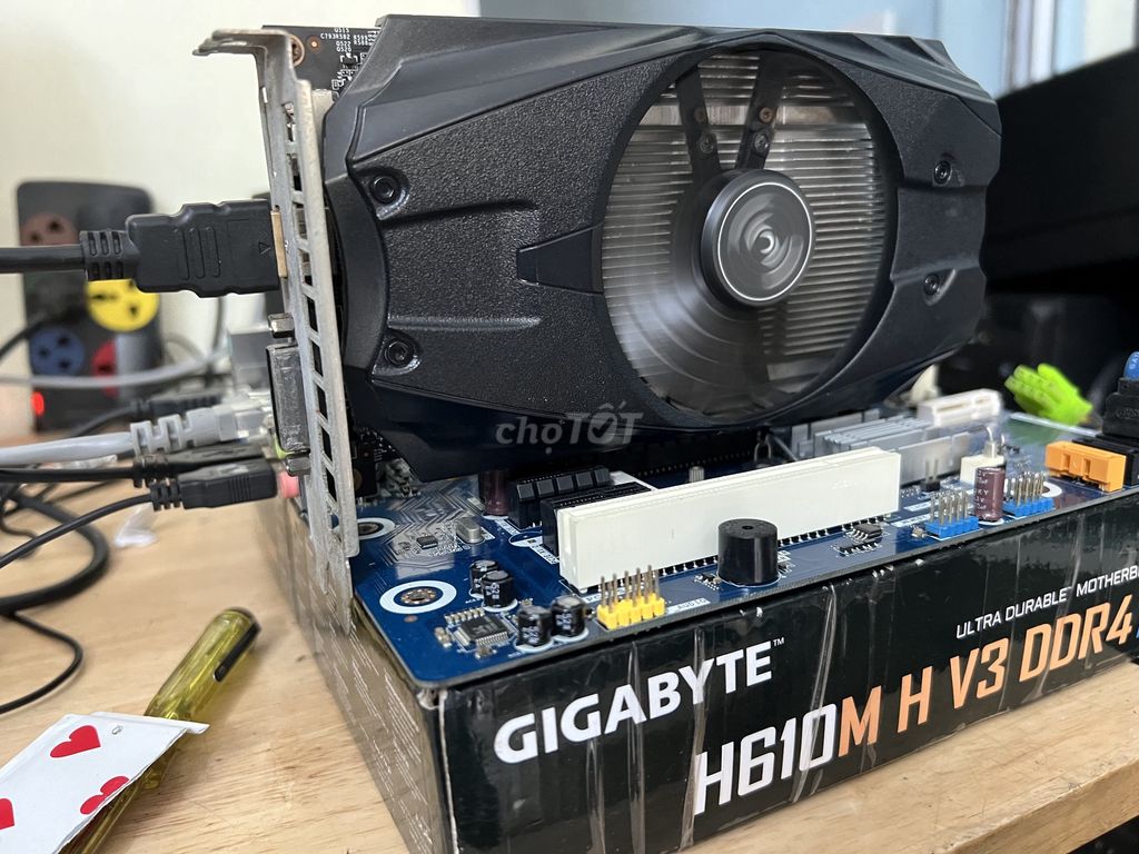Card đồ họa GTX 1050 2GD5 tháo case-bao Zin. Mua bán Linh kiện (RAM, Card...) tại Quận Tây Hồ Hà Nội được đăng bởi MayTinhGiaReHaNoi hình 1