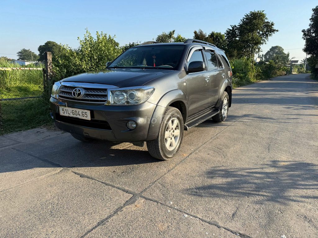 Toyota Fortuner 2010 2.G máy dầu số sàn. Mua bán Ô tô tại Quận 12 Tp Hồ Chí Minh được đăng bởi Duy Q12 hình 3