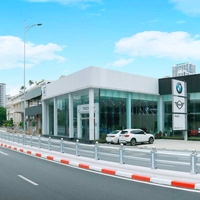Tuyết Trần - BMW chính hãng