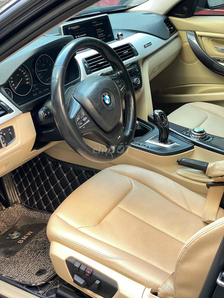 BMW 320i đời 2012 series 3 màu đen nội thất kem. Mua bán Ô tô tại Quận Nam Từ Liêm Hà Nội được đăng bởi Long xe lướt HN hình 6