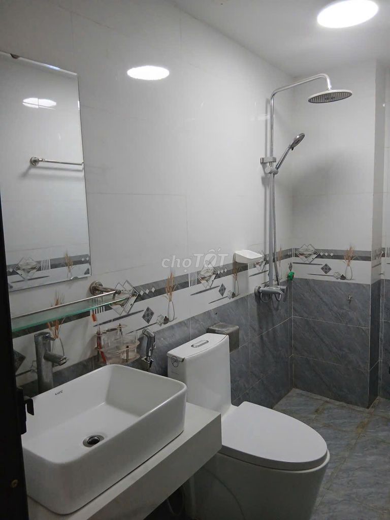 Nhà 30m2 Xuân Đỉnh, 3 Ngủ, Giá 11.5tr