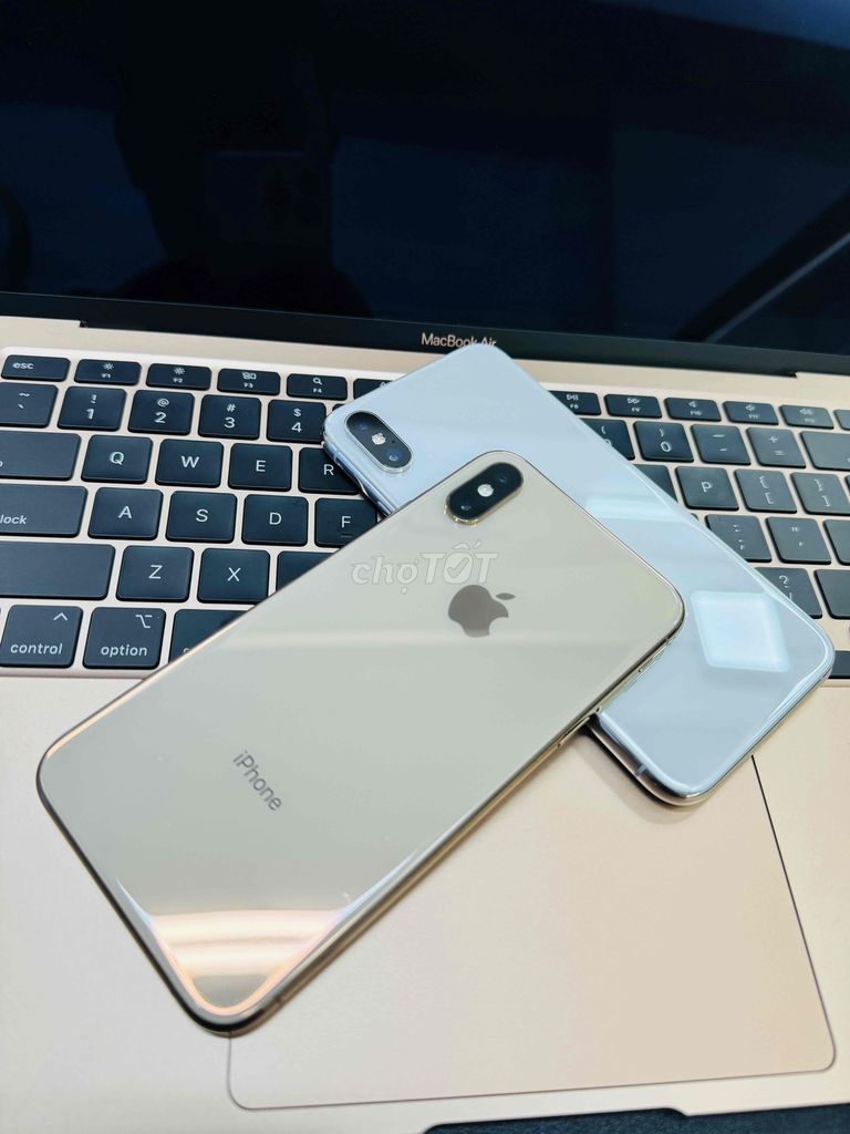 iPhonr Xs 64GB nguyên zin đẹp leng keng