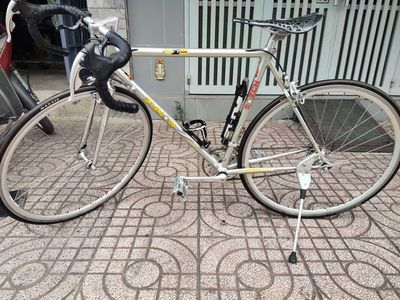 Xe đạp zunow cổ bản Italy