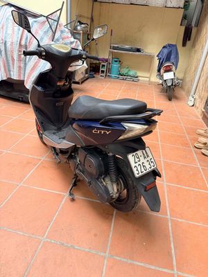 e bán rẻ chiếc xe ga học sinh 50cc chất lắm ạ