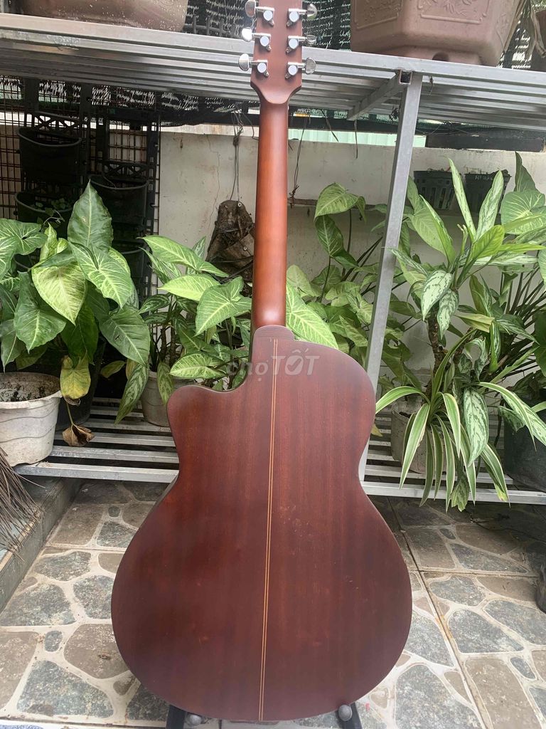 thanh lý guitar gỗ thịt