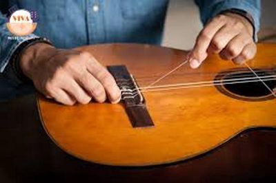sửa Guitar đến tậm nhà thay dây, khóa chỉnh action. Dịch vụ tại Quận 11 Tp Hồ Chí Minh được đăng bởi Nguyễn Văn Bạch