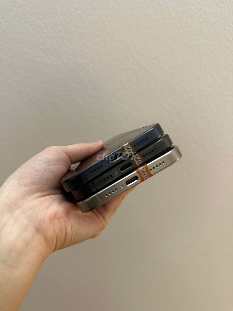 iPhone 15 Pro Max 256GB 512GB đẹp 99% BH 1 đổi 1. Mua bán Điện thoại tại Quận Cầu Giấy Hà Nội được đăng bởi Henry Shop hình 5