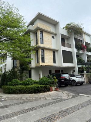 CẦN BÁN BIỆT THỰ THẠCH BÀN CỔ LINH LONG BIÊN HÀ NỘI.