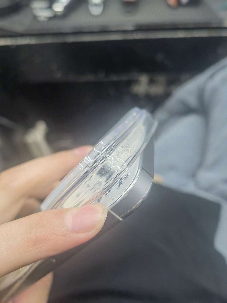 Apple iPhone 16 Pro Max 256GB Bạc. Mua bán Điện thoại tại Quận 12 Tp Hồ Chí Minh được đăng bởi kenny hình 1