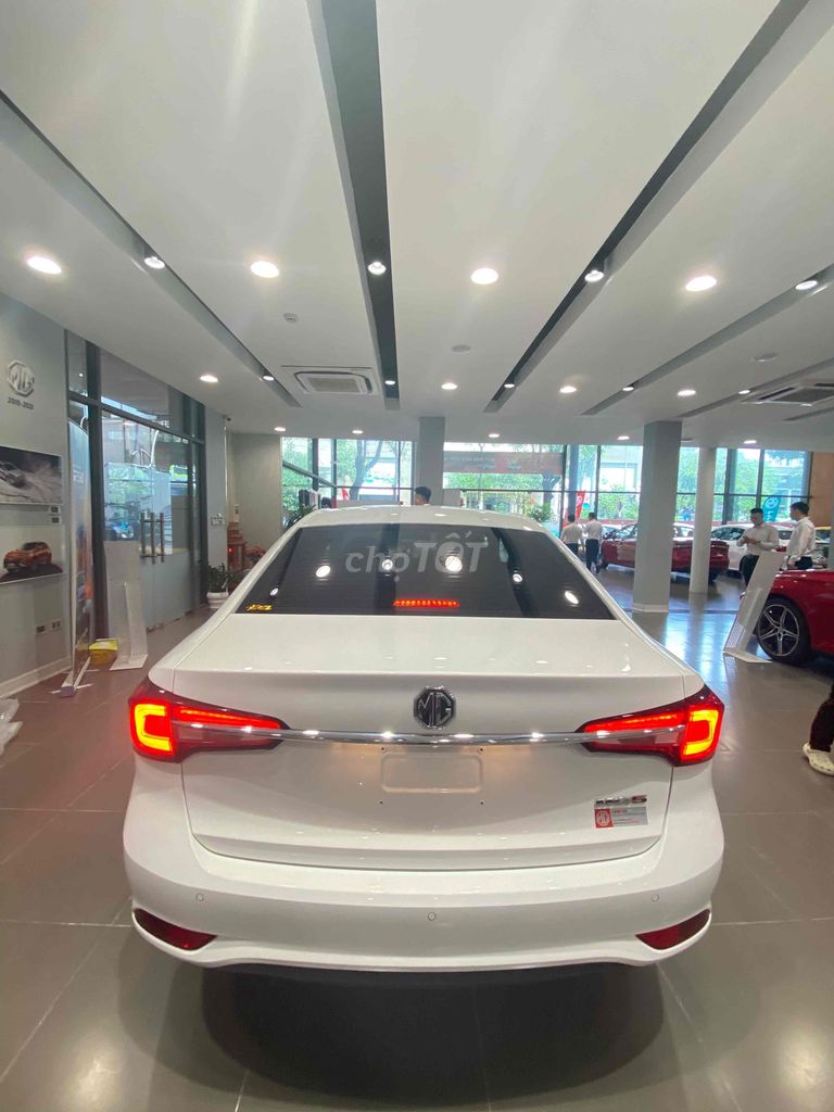 MG5 MT Chiếc   sedan hạng C giá tốt mà chất lượng. Mua bán Ô tô tại Quận Đống Đa Hà Nội được đăng bởi Phạm Quốc Khánh hình 3