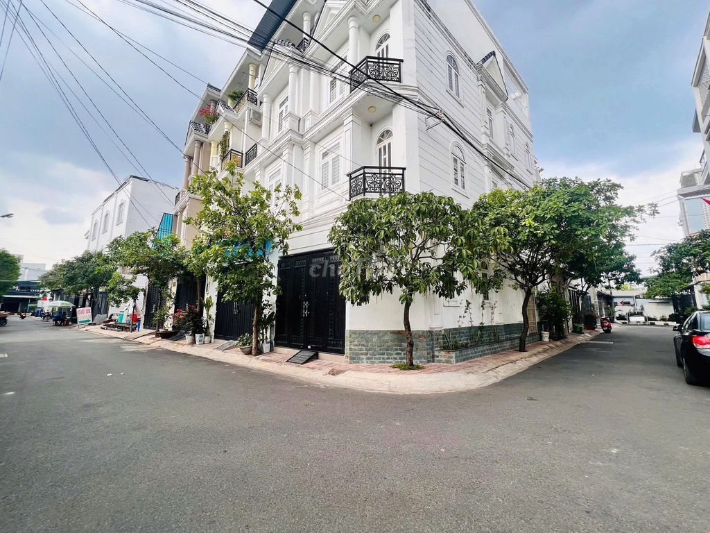 BÁN NHÀ 3 TẦNG HẺM Ô TÔ – SÁT HOÀNG DIỆU 2 – LINH TRUNG – 4PN, 5WC
