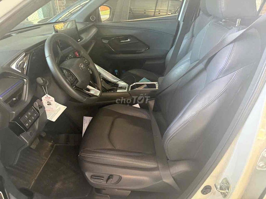 Toyota Yaris Cross 2023 1.5HEV 35300 km. Mua bán Ô tô tại Quận Tân Phú Tp Hồ Chí Minh được đăng bởi TRƯƠNG THANH TUYỀN hình 4