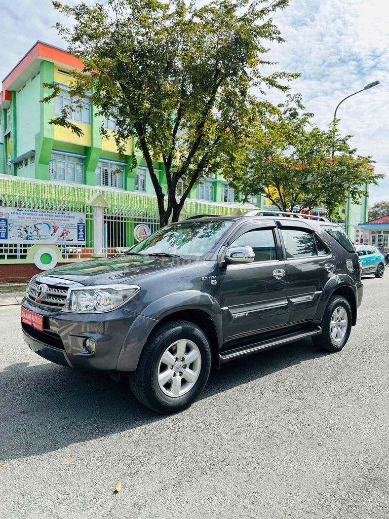 Toyota Fortuner 2011 2.7V - AT.. Mua bán Ô tô tại Quận 1 Tp Hồ Chí Minh được đăng bởi AUTO 380 hình 2