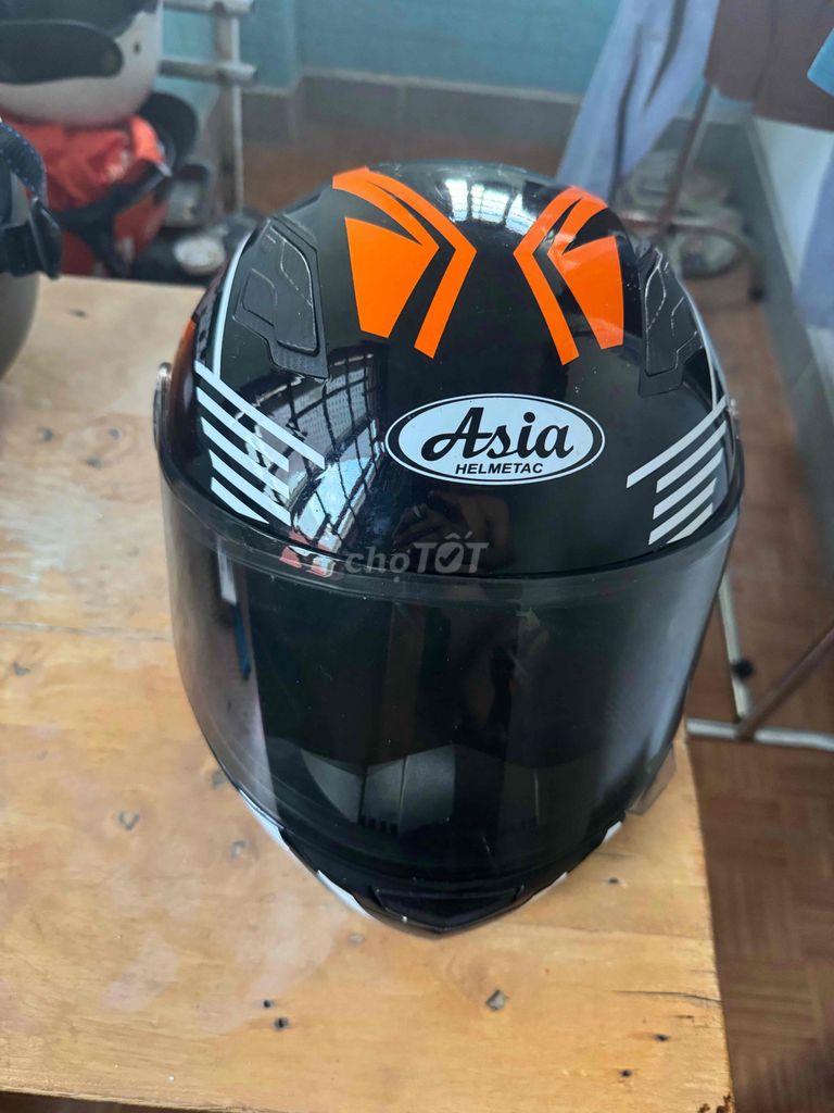 Nón bảo hiểm Asia Nhựa ABS Đen Cam. Mua bán Phụ kiện thời trang khác tại Quận Ngũ Hành Sơn Đà Nẵng được đăng bởi Lê Quý hình 1